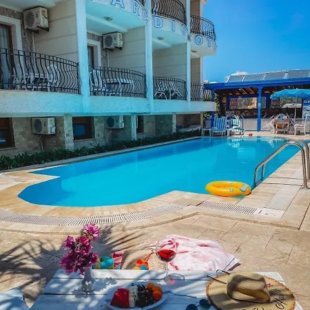 Cunda Paradise Butik Hotel Ayvalı