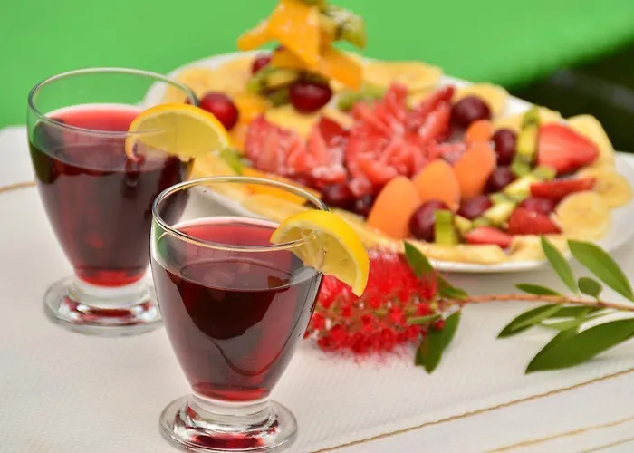 Cunda Paradise Butik Hotel *