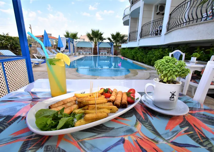 Cunda Paradise Butik Hotel *