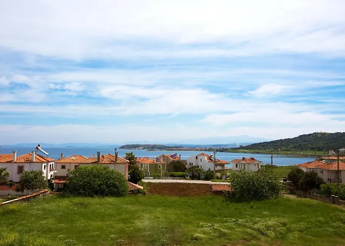 Cunda Paradise Butik Hotel *