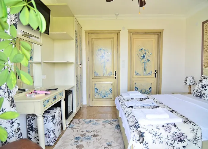 Cunda Paradise Butik Ayvalı