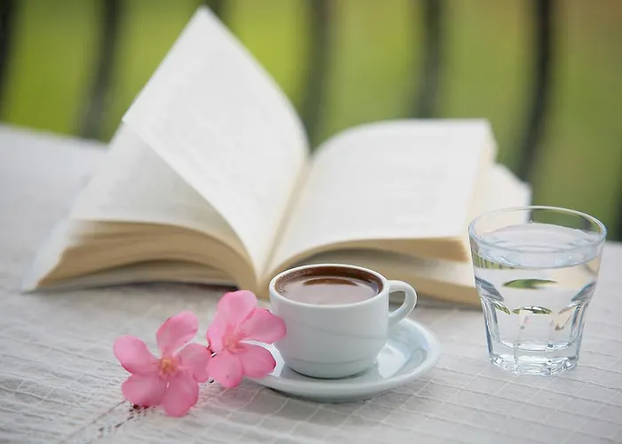 Cunda Paradise Butik Ayvalı